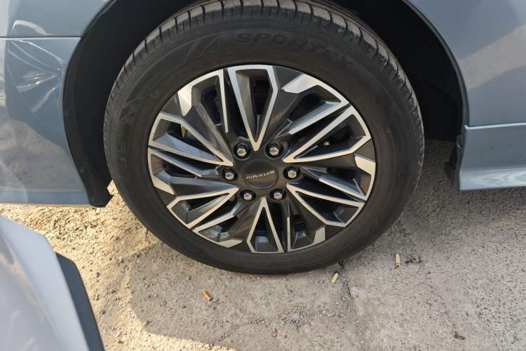 Used SAIC MAXUS G20 2020 2.0T Gasoline Automatic Flagship Edition Right Rear Wheel Hub