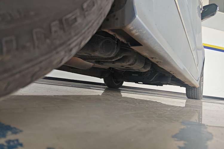 Used SAIC MAXUS G20 2020 2.0T Gasoline Automatic Flagship Edition Right Side Sill