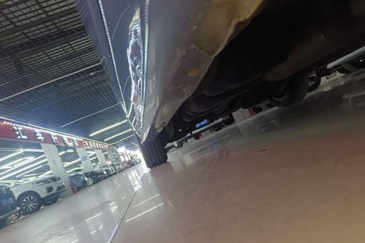 Used SAIC MAXUS G20 2020 2.0T Gasoline Automatic Luxury Executive Edition Right Side Sill