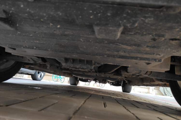 Used SAIC MAXUS G20 2020 2.0T Gasoline Automatic Flagship Edition Chassis Front
