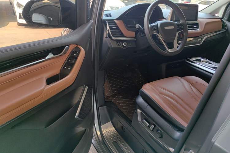 Used SAIC MAXUS G20 2020 2.0T Gasoline Automatic Luxury Edition Driver Seat