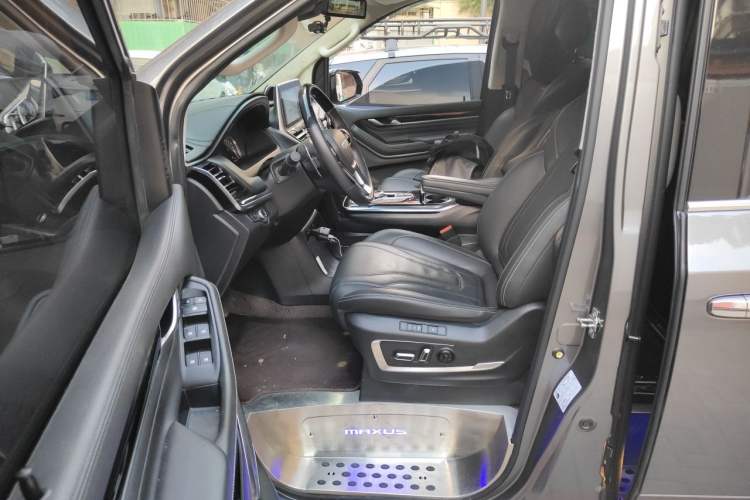 Used SAIC MAXUS G20 2020 2.0T Gasoline Automatic Flagship Edition Driver Seat