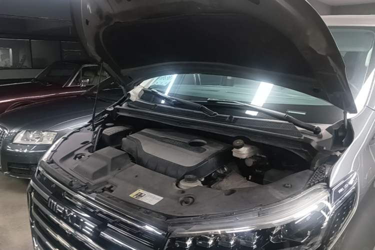Used SAIC MAXUS G20 2020 2.0T Gasoline Automatic Luxury Executive Edition Engine Bay