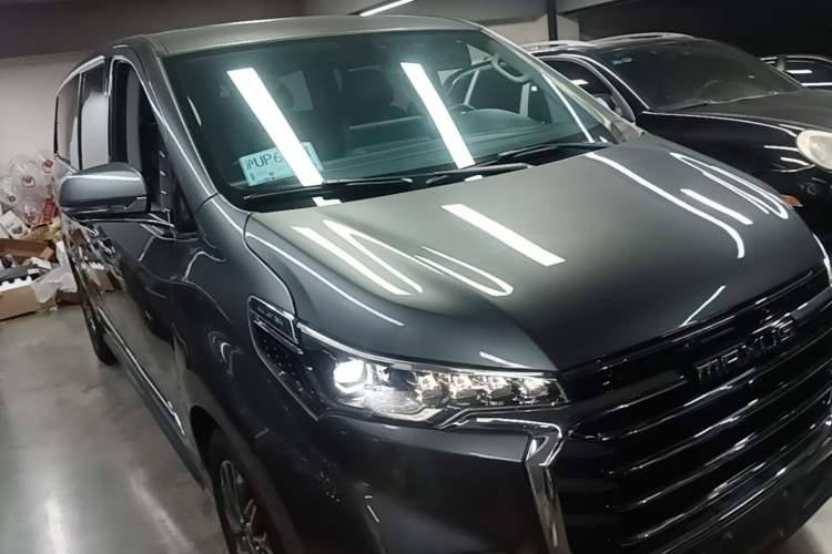 Used SAIC MAXUS G20 2020 2.0T Gasoline Automatic Luxury Executive Edition Front Right 45 Deg