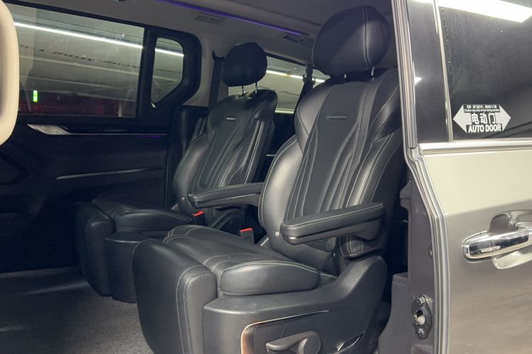 Used SAIC MAXUS G20 2020 2.0T Gasoline Automatic Luxury Executive Edition Interior 2