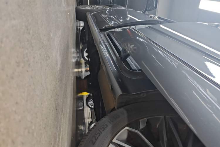 Used SAIC MAXUS G20 2020 2.0T Gasoline Automatic Luxury Executive Edition Left Side Sill