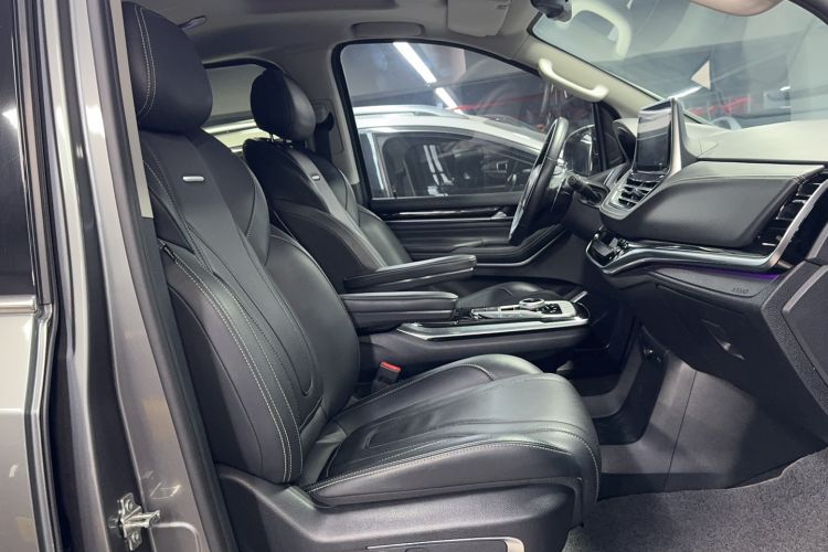 Used SAIC MAXUS G20 2020 2.0T Gasoline Automatic Luxury Executive Edition Right Front Seat