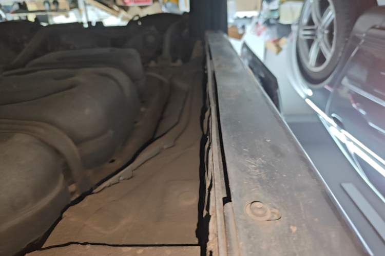 Used SAIC MAXUS G20 2020 2.0T Gasoline Automatic Luxury Executive Edition Right Side Sill