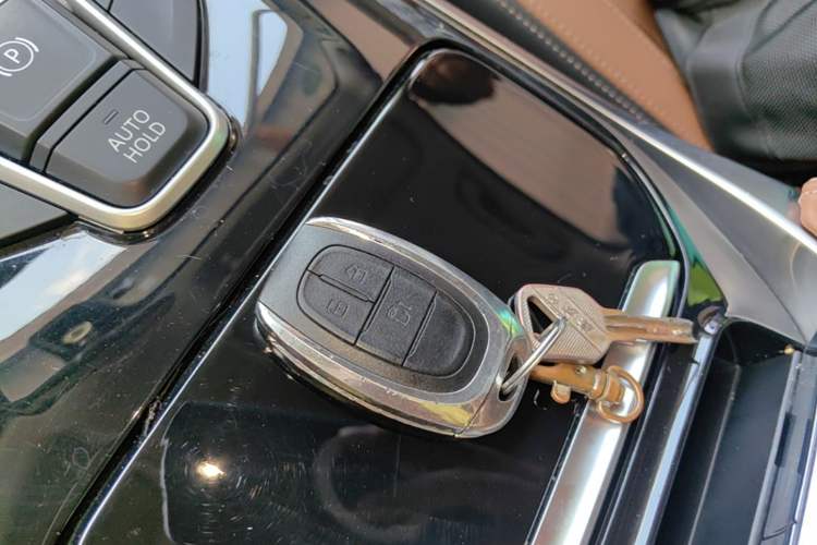 Used SAIC MAXUS G20 2020 2.0T Gasoline Automatic Luxury Edition Vehicle Key