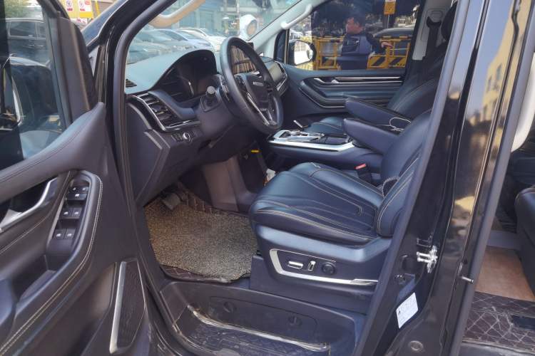 Used SAIC MAXUS G20 2020 2.0T Gasoline Automatic Luxury Edition Driver Seat