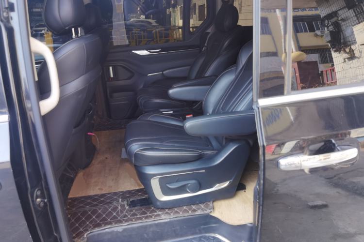 Used SAIC MAXUS G20 2020 2.0T Gasoline Automatic Luxury Edition Left Rear Seat
