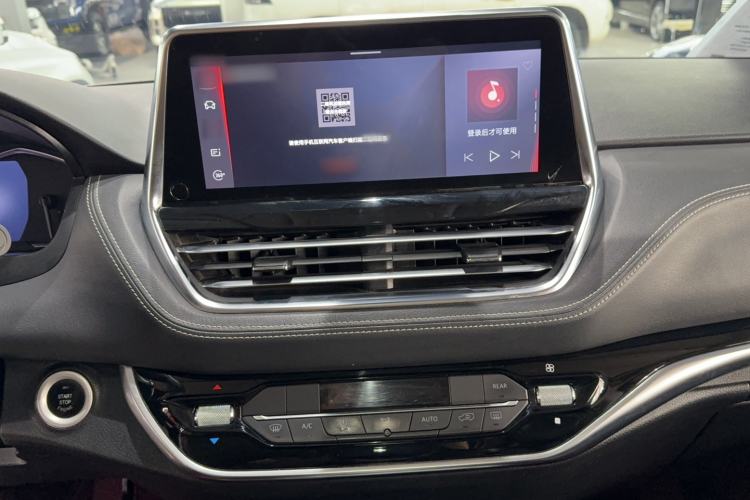 Used SAIC MAXUS G20 2020 2.0T Gasoline Automatic Prestige Executive Version Audio And AC Panel