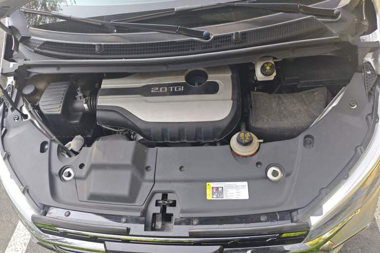 Used SAIC MAXUS G20 2020 2.0T Gasoline Automatic Executive Edition Engine Bay