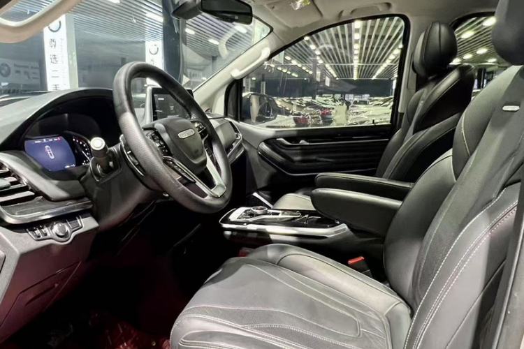 Used SAIC MAXUS G20 2020 2.0T Gasoline Automatic Prestige Executive Version Interior 1