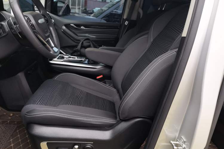 Used SAIC MAXUS G20 2020 2.0T Gasoline Automatic Luxury Edition Left Front Seat