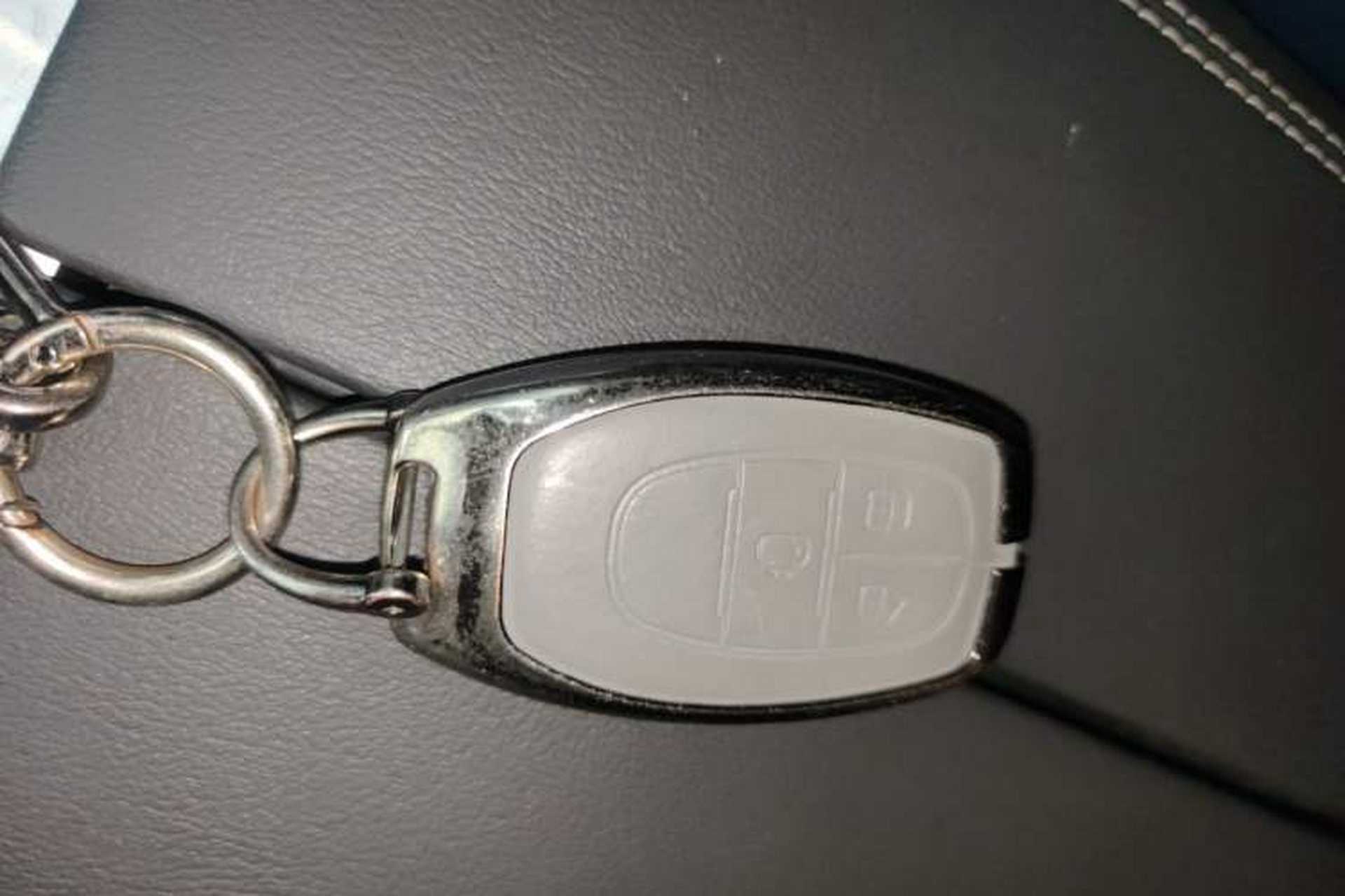 Used SAIC MAXUS G20 2020 2.0T Gasoline Automatic Luxury Edition Vehicle Key