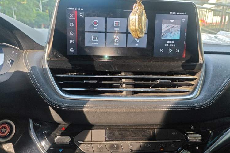 Used SAIC MAXUS G20 2020 2.0T Gasoline Automatic Prestige Executive Version Audio And AC Panel