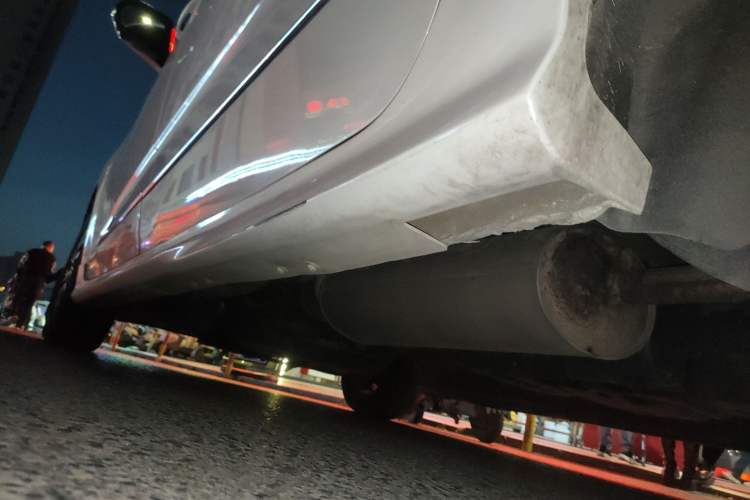 Used SAIC MAXUS G20 2020 2.0T Gasoline Automatic Executive Edition Chassis Rear Left