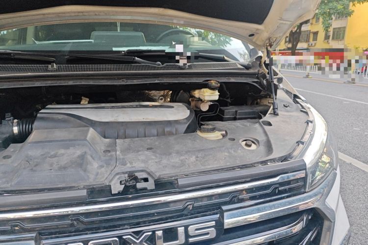 Used SAIC MAXUS G20 2020 2.0T Gasoline Automatic Prestige Executive Version Engine Bay Left