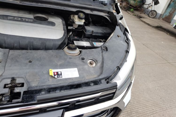 Used SAIC MAXUS G20 2020 2.0T Gasoline Automatic Luxury Edition Engine Bay Left