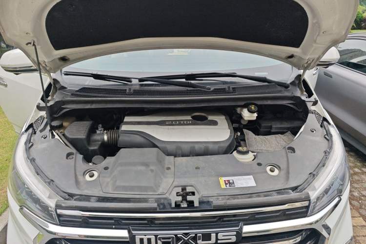 Used SAIC MAXUS G20 2020 2.0T Gasoline Automatic ZhiZun Edition Engine Bay