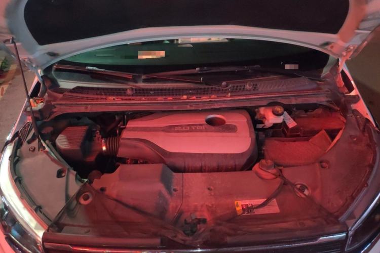 Used SAIC MAXUS G20 2020 2.0T Gasoline Automatic Executive Edition Engine Bay