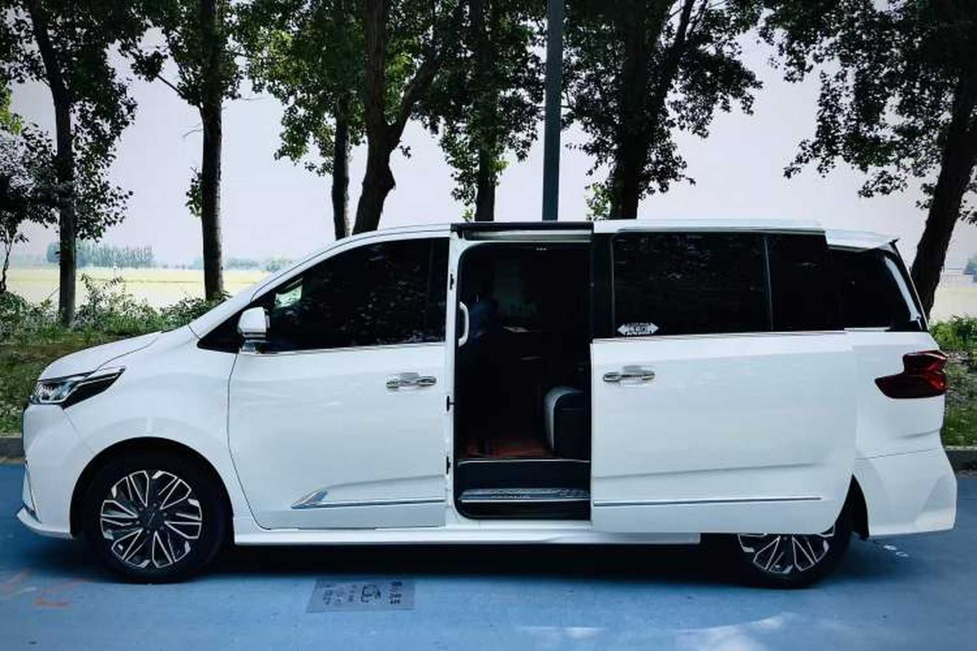 Used SAIC MAXUS G20 2020 2.0T Gasoline Automatic ZhiZun Edition Exterior 2