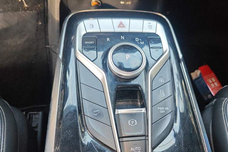 Used SAIC MAXUS G20 2020 2.0T Gasoline Automatic Prestige Executive Version Gear Lever