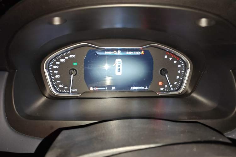 Used SAIC MAXUS G20 2020 2.0T Gasoline Automatic ZhiZun Edition Instrument Cluster