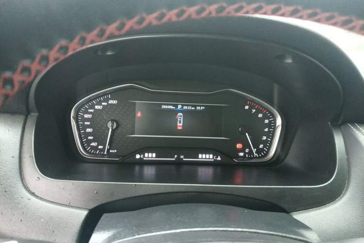 Used SAIC MAXUS G20 2020 2.0T Gasoline Automatic Luxury Edition Instrument Cluster