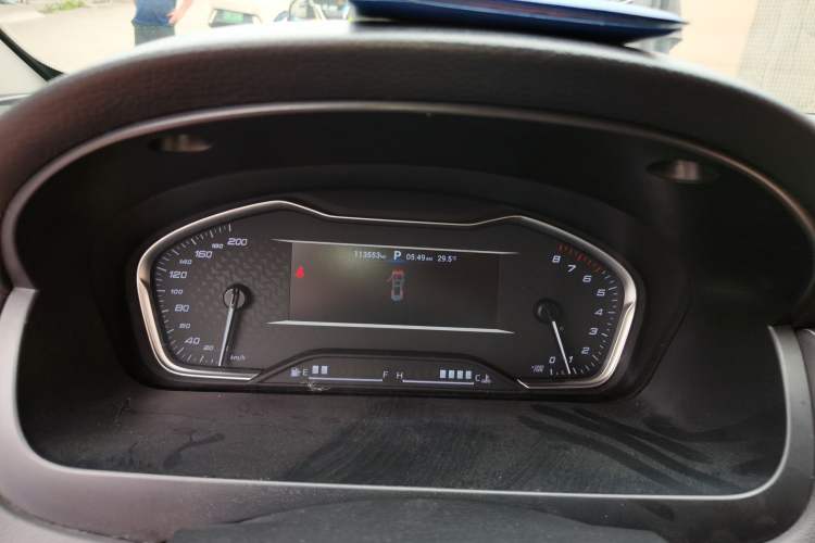 Used SAIC MAXUS G20 2020 2.0T Gasoline Automatic Luxury Edition Instrument Cluster