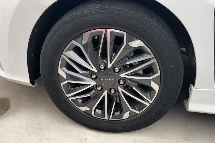 Used SAIC MAXUS G20 2020 2.0T Gasoline Automatic ZhiZun Edition Left Front Wheel Hub
