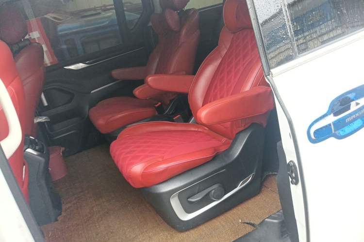 Used SAIC MAXUS G20 2020 2.0T Gasoline Automatic Luxury Edition Left Rear Seat