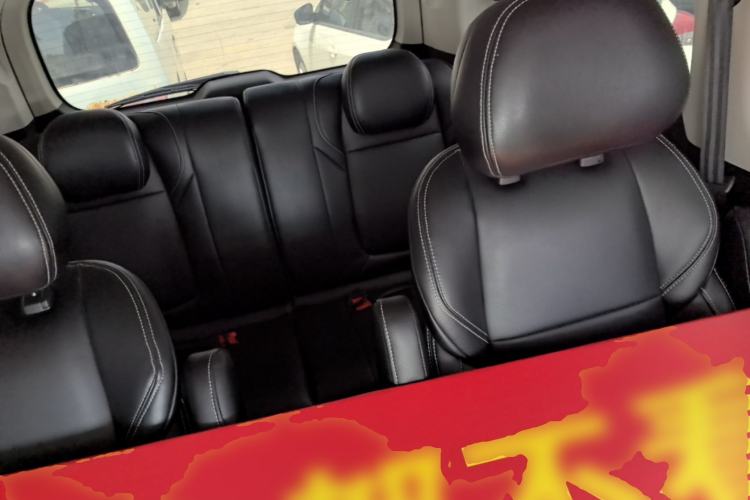 Used SAIC MAXUS G20 2020 2.0T Gasoline Automatic Luxury Edition Left Rear Seat