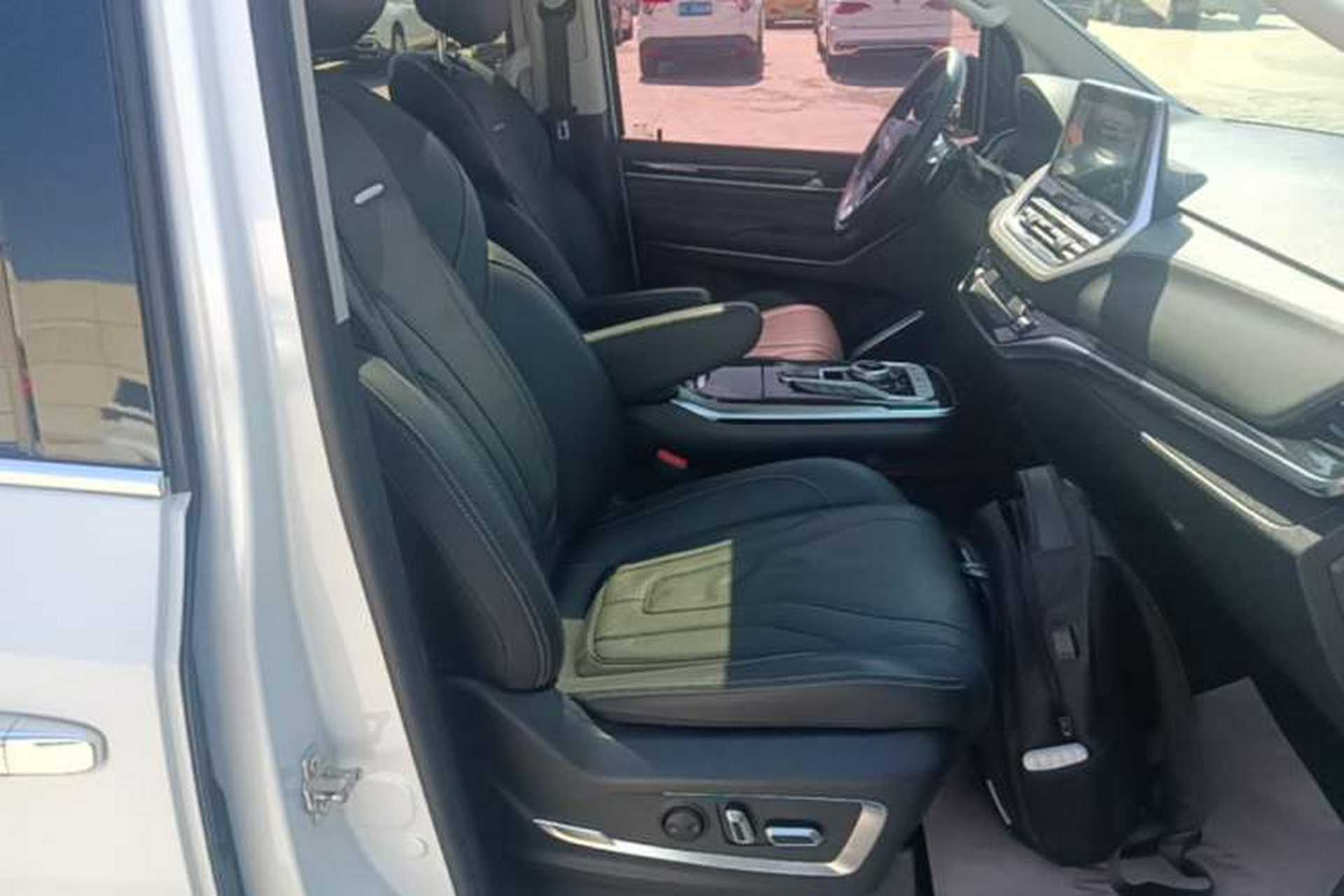 Used SAIC MAXUS G20 2020 2.0T Gasoline Automatic Prestige Executive Version Right Front Seat