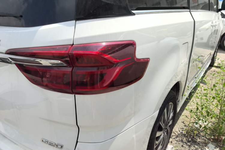 Used SAIC MAXUS G20 2020 2.0T Gasoline Automatic Luxury Edition Right Rear Taillight