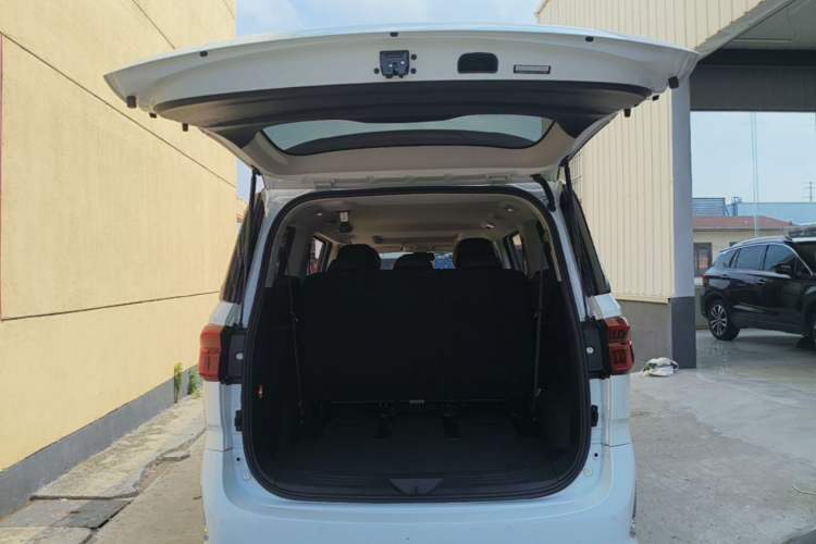 Used SAIC MAXUS G20 2020 2.0T Gasoline Automatic Luxury Edition Trunk