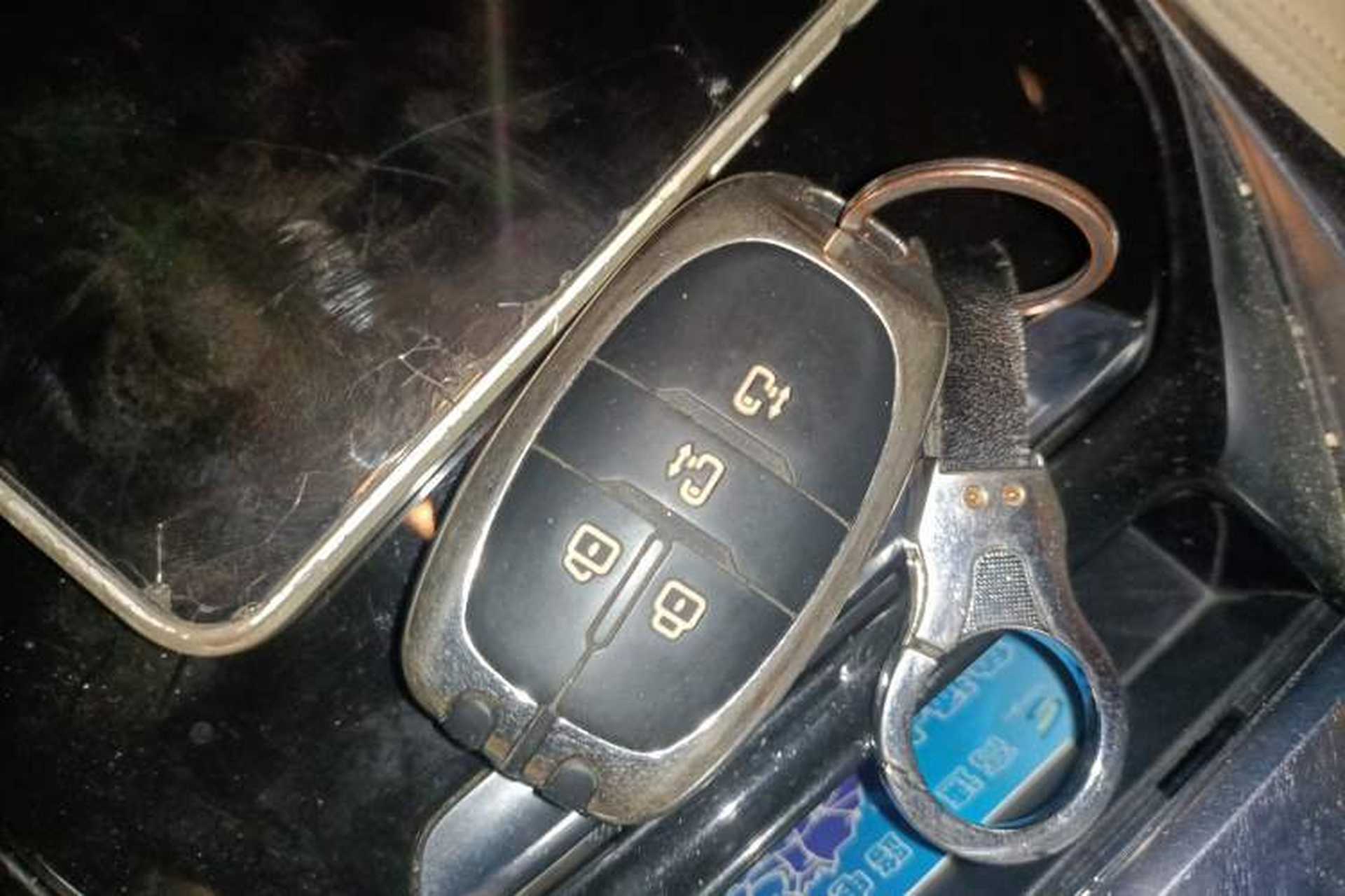 Used SAIC MAXUS G20 2020 2.0T Gasoline Automatic Luxury Edition Vehicle Key