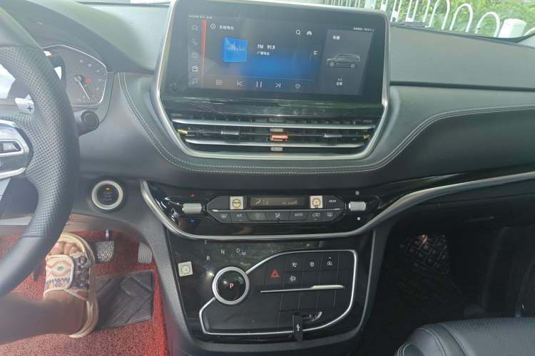 Used SAIC MAXUS G20 2021 Facelifted PLUS 2.0T Diesel Automatic Luxury Edition Audio And AC Panel
