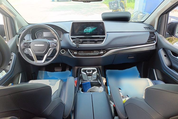 Used SAIC MAXUS G20 2021 PLUS 2.0T Gasoline Automatic Prestige Executive Edition Center Console