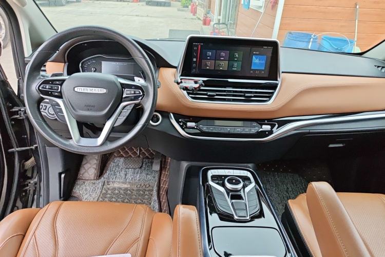 Used SAIC MAXUS G20 2021 Facelifted PLUS 2.0T Gasoline Automatic Luxury Edition Center Console