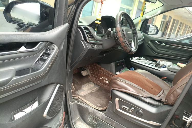 Used SAIC MAXUS G20 2021 PLUS 2.0T Gasoline Automatic Luxury Edition Driver Seat