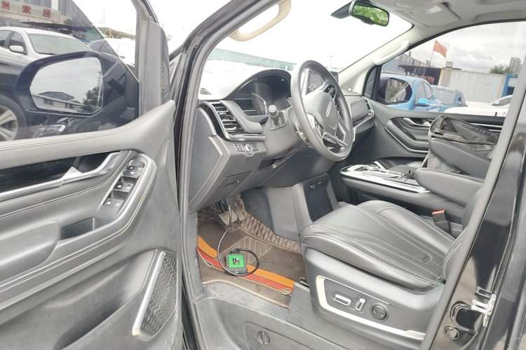 Used SAIC MAXUS G20 2021 Facelifted PLUS 2.0T Gasoline Automatic Luxury Edition Driver Seat