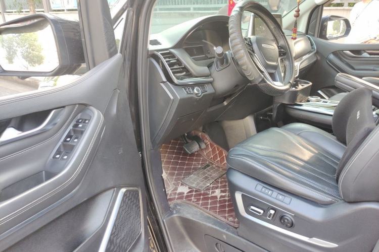 Used SAIC MAXUS G20 2021 PLUS 2.0T Gasoline Automatic Luxury Edition Driver Seat