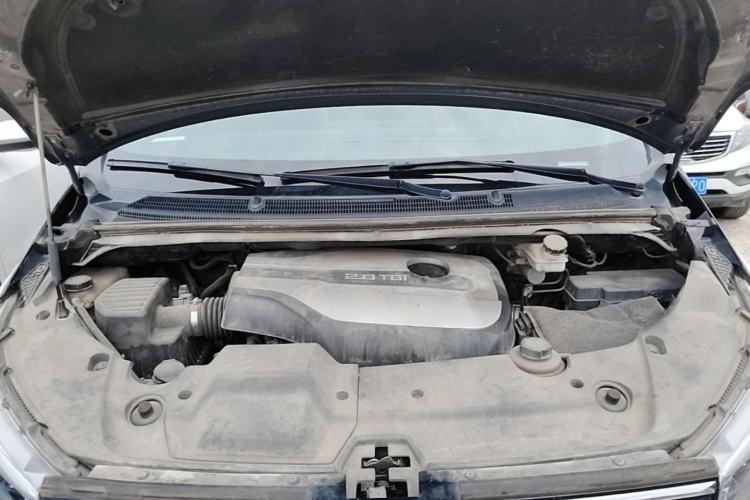 Used SAIC MAXUS G20 2021 Facelifted PLUS 2.0T Gasoline Automatic Luxury Edition Engine Bay