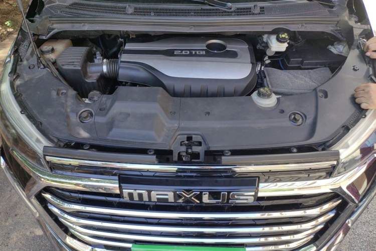 Used SAIC MAXUS G20 2021 Facelifted PLUS 2.0T Gasoline Automatic Luxury Edition Engine Bay