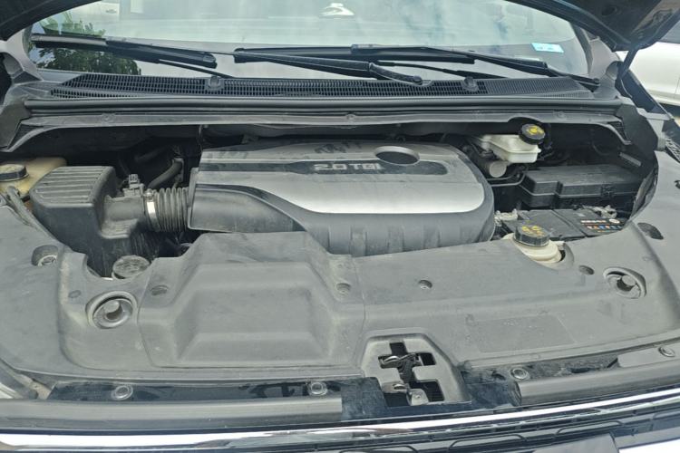 Used SAIC MAXUS G20 2021 PLUS 2.0T Gasoline Automatic Luxury Edition Engine Bay