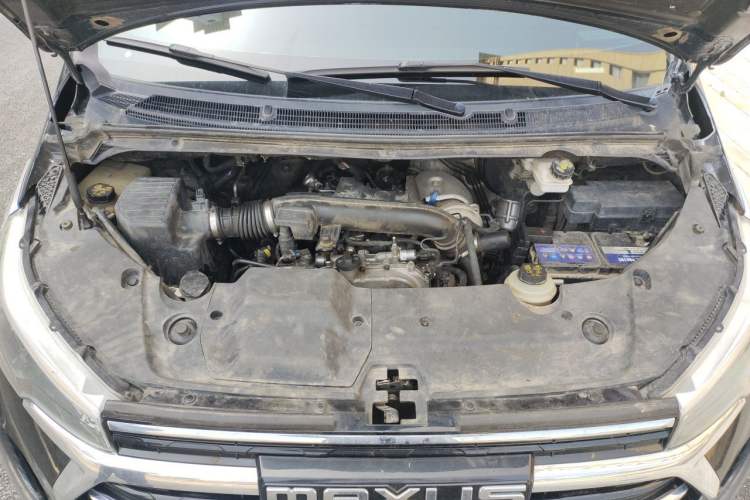 Used SAIC MAXUS G20 2021 PLUS 2.0T Gasoline Automatic Prestige Executive Edition Engine Bay