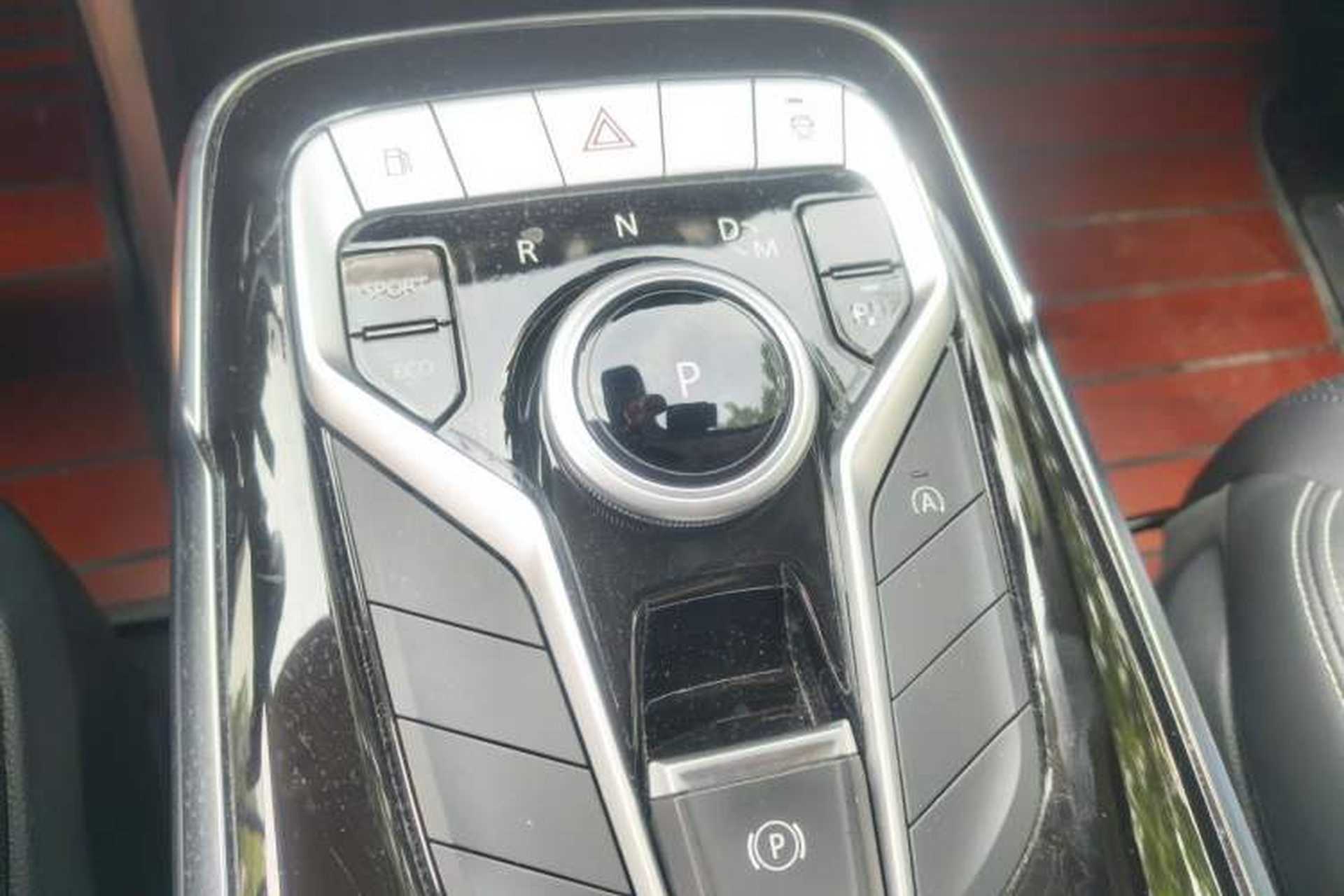Used SAIC MAXUS G20 2021 PLUS 2.0T Gasoline Automatic Luxury Edition Gear Lever