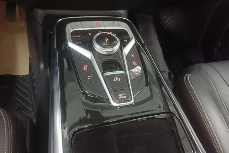 Used SAIC MAXUS G20 2021 PLUS 2.0T Gasoline Automatic Luxury Edition Gear Lever
